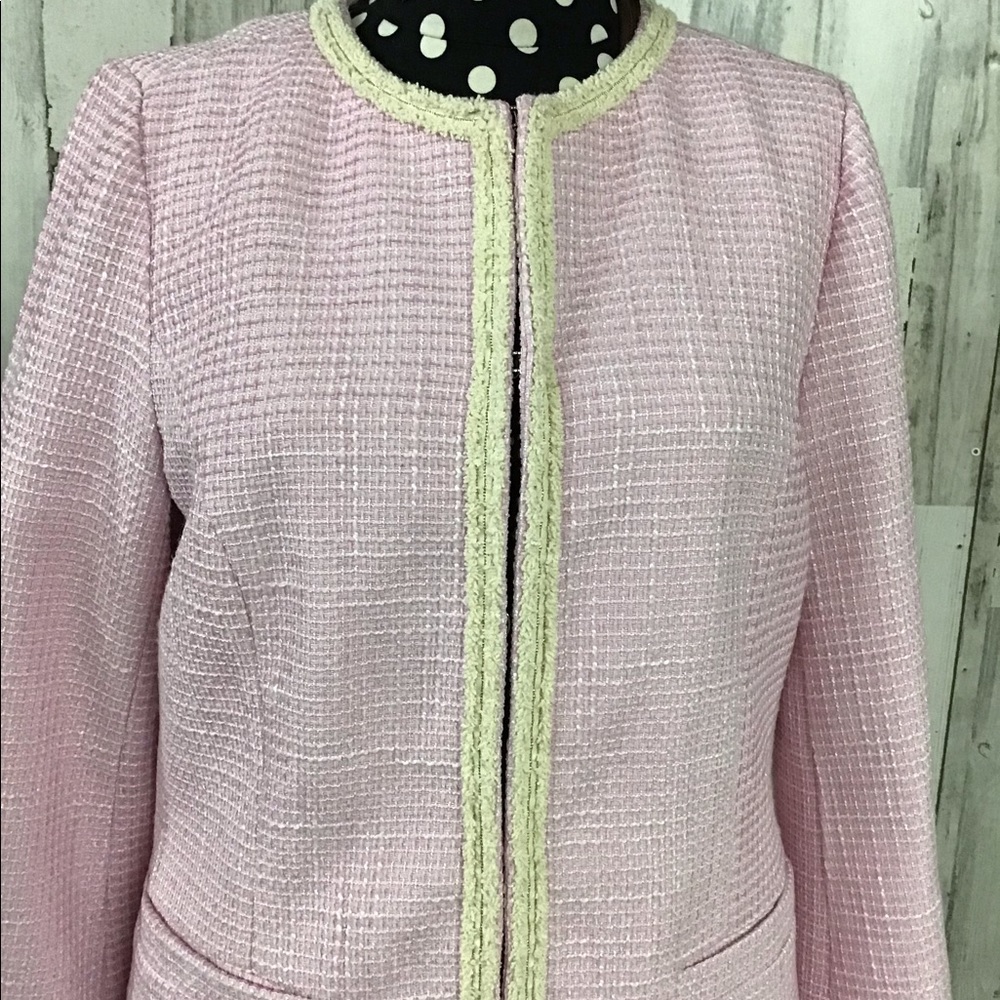 Beautiful pink & cream tweed Blazer